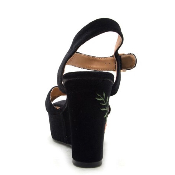 Qupid ARDOR Summer Floral Embroidered Strappy Chunky Platform Wedge Heels - Picture 12 of 12